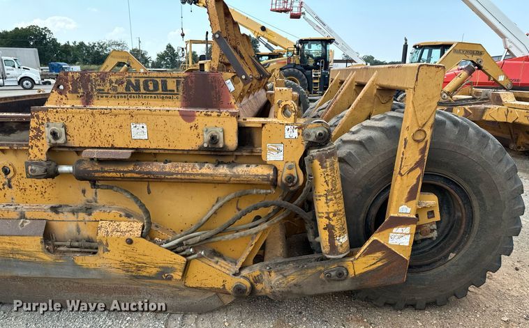 image for item DX1180 2004 Reynold  17E10.5 scraper