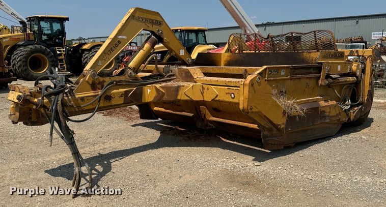 image for item DX1181 2004 Reynolds 17E10.5 scraper