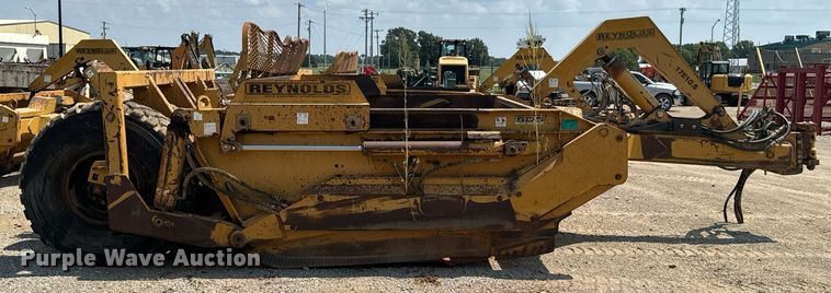 image for item DX1181 2004 Reynolds 17E10.5 scraper