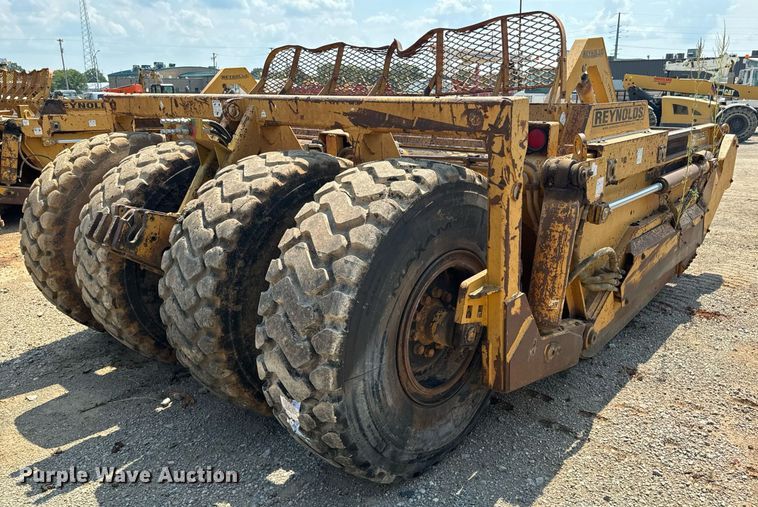 image for item DX1181 2004 Reynolds 17E10.5 scraper