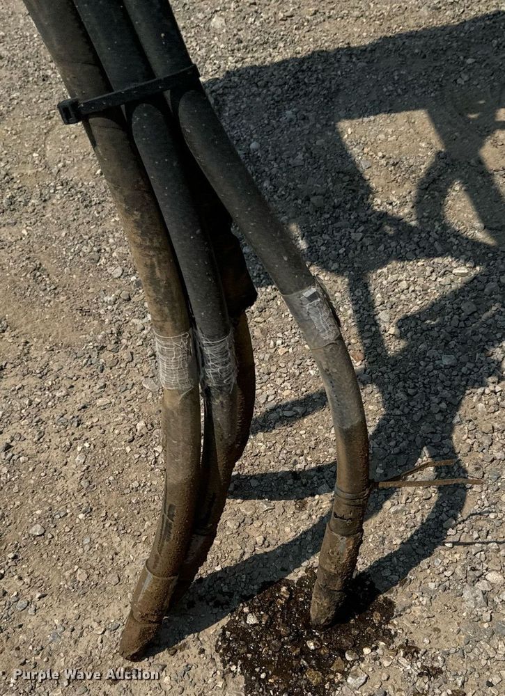 image for item DX1181 2004 Reynolds 17E10.5 scraper