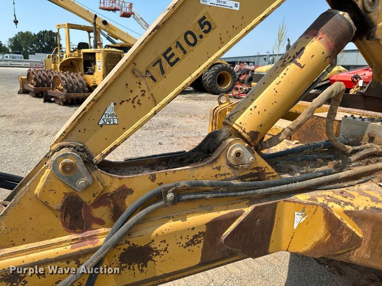 image for item DX1181 2004 Reynolds 17E10.5 scraper