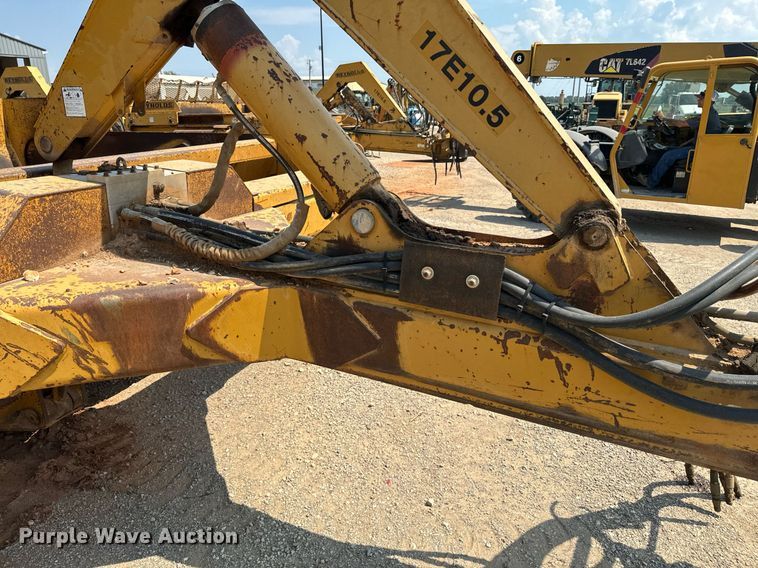 image for item DX1181 2004 Reynolds 17E10.5 scraper