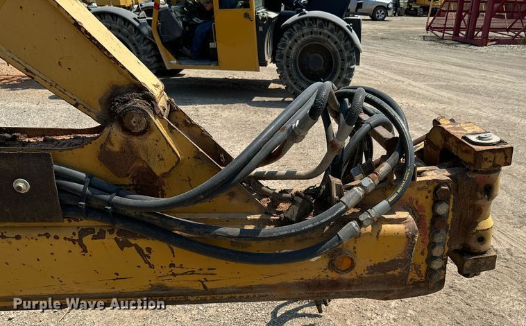 image for item DX1181 2004 Reynolds 17E10.5 scraper