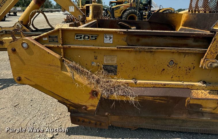 image for item DX1181 2004 Reynolds 17E10.5 scraper