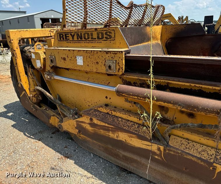 image for item DX1181 2004 Reynolds 17E10.5 scraper