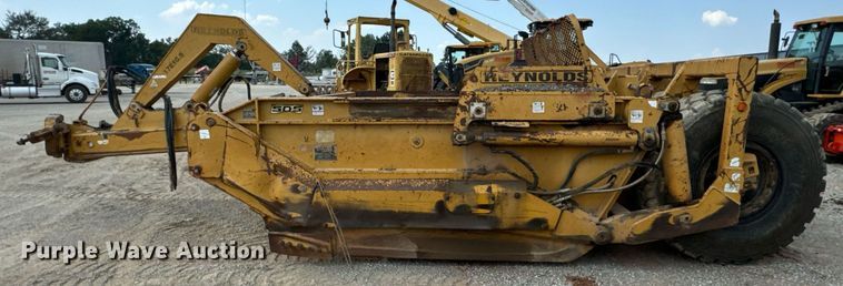 image for item DX1182 2004 Reynolds 17E10.5 scraper