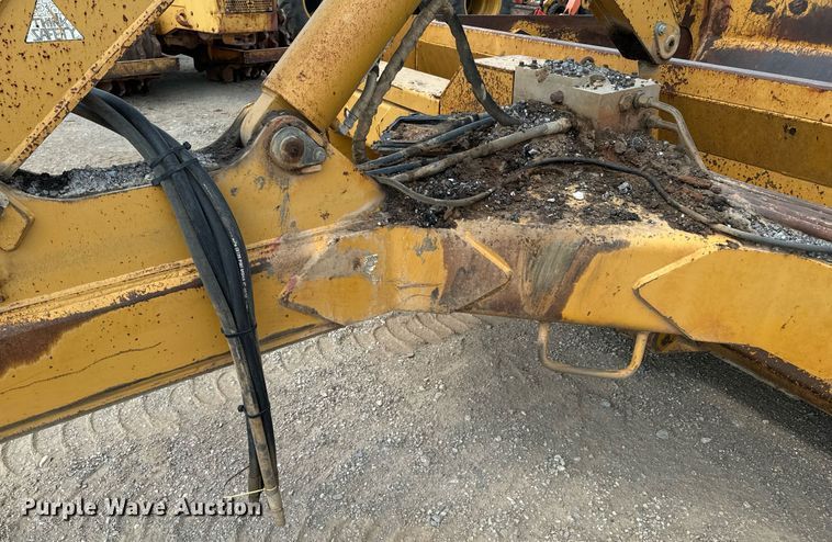 image for item DX1182 2004 Reynolds 17E10.5 scraper