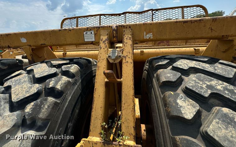 image for item DX1182 2004 Reynolds 17E10.5 scraper