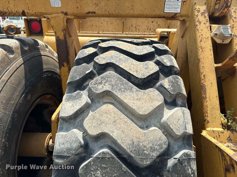 image for item DX1182 2004 Reynolds 17E10.5 scraper