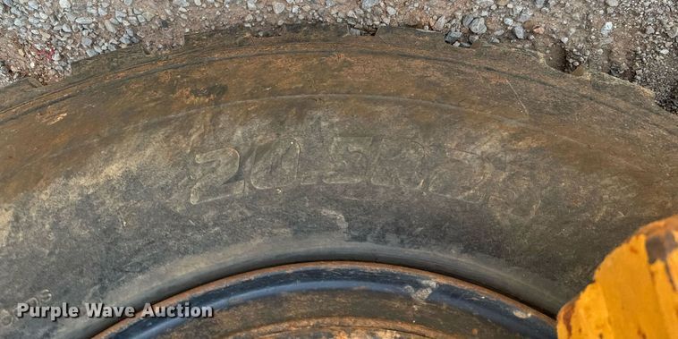 image for item DX1182 2004 Reynolds 17E10.5 scraper