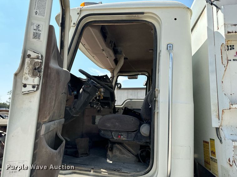 image for item DX1188 2017 Mack GU713 dump truck