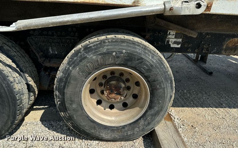 image for item DX1188 2017 Mack GU713 dump truck