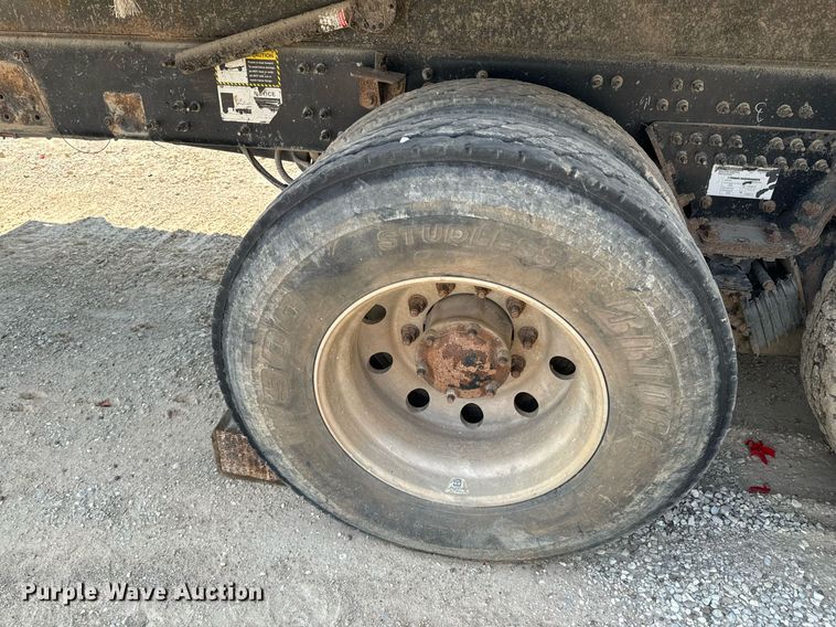 image for item DX1188 2017 Mack GU713 dump truck