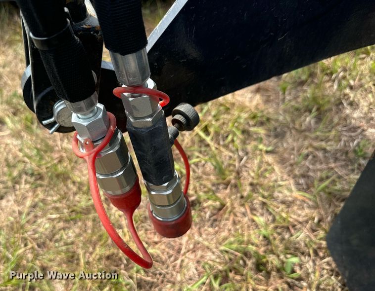 image for item DX1200 2024 LandHonor GN-12-96W skid steer grader