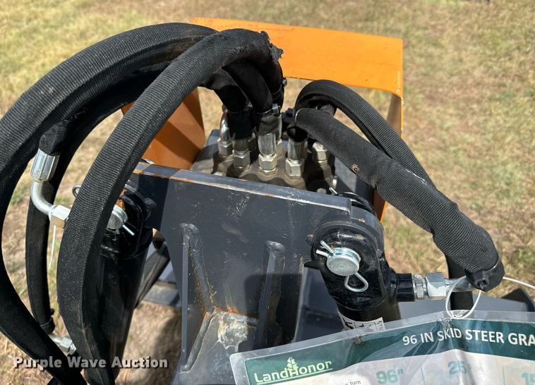 image for item DX1200 2024 LandHonor GN-12-96W skid steer grader