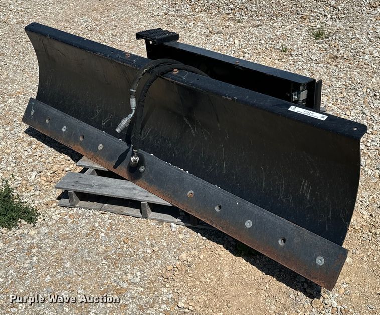 image for item DX1216 2013 Caterpillar skid steer dozer blade