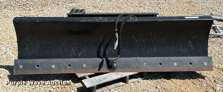 image for item DX1216 2013 Caterpillar skid steer dozer blade