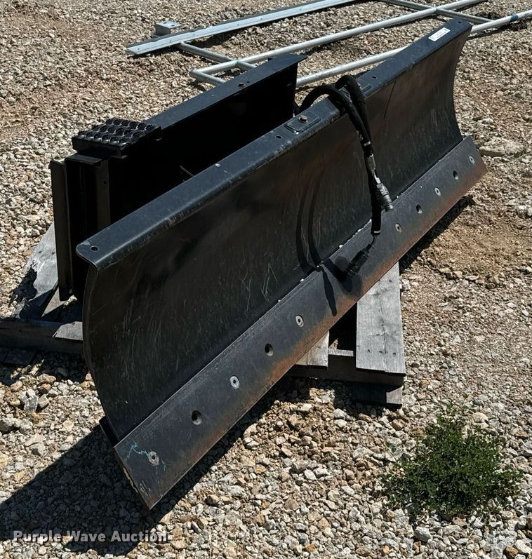 image for item DX1216 2013 Caterpillar skid steer dozer blade