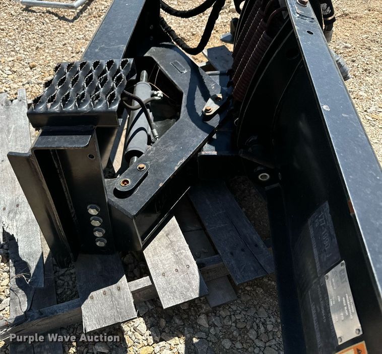 image for item DX1216 2013 Caterpillar skid steer dozer blade