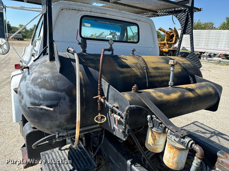 image for item DX1238 1981 GMC Topkick C6000 truck with tree spade