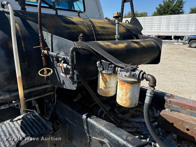 image for item DX1238 1981 GMC Topkick C6000 truck with tree spade