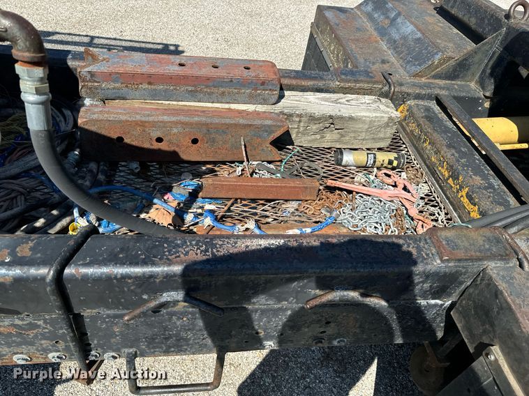 image for item DX1238 1981 GMC Topkick C6000 truck with tree spade