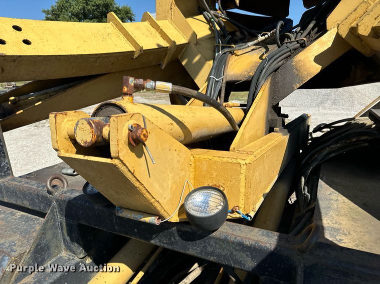 image for item DX1238 1981 GMC Topkick C6000 truck with tree spade