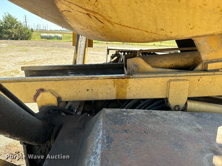 image for item DX1238 1981 GMC Topkick C6000 truck with tree spade