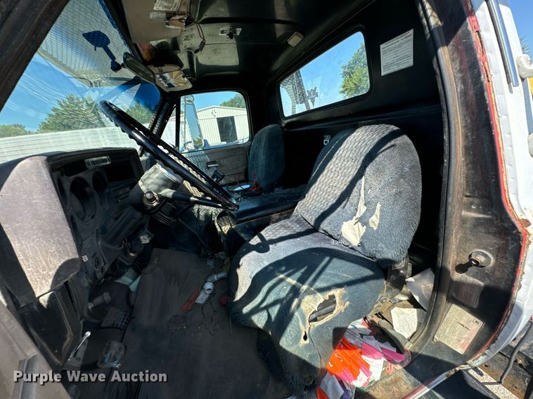 image for item DX1238 1981 GMC Topkick C6000 truck with tree spade