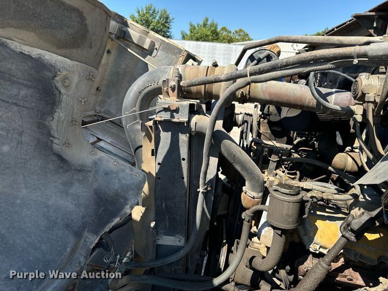 image for item DX1238 1981 GMC Topkick C6000 truck with tree spade