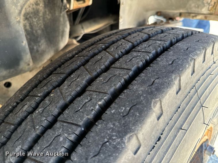 image for item DX1238 1981 GMC Topkick C6000 truck with tree spade