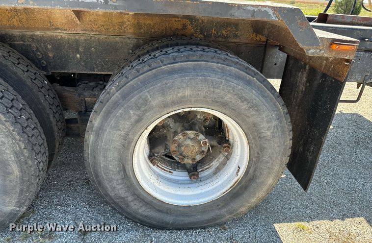 image for item DX1238 1981 GMC Topkick C6000 truck with tree spade