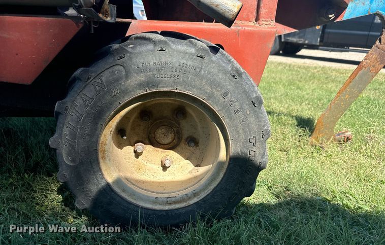 image for item DX3577 Ditch Witch  VP12 cable plow