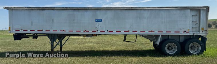 image for item EE7500 2002 Mate end dump trailer