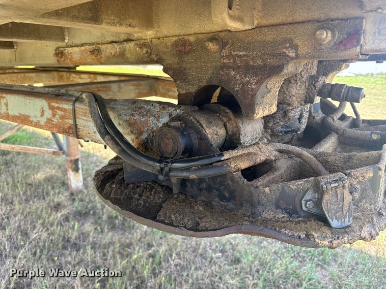 image for item EE7500 2002 Mate end dump trailer