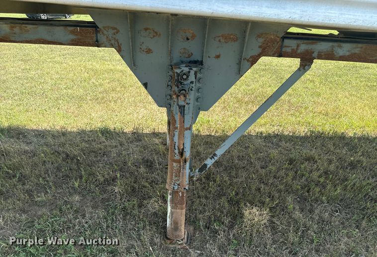 image for item EE7500 2002 Mate end dump trailer