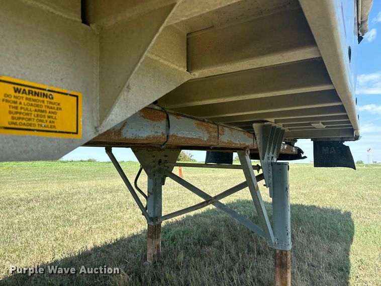 image for item EE7500 2002 Mate end dump trailer