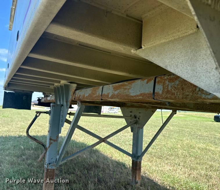 image for item EE7500 2002 Mate end dump trailer