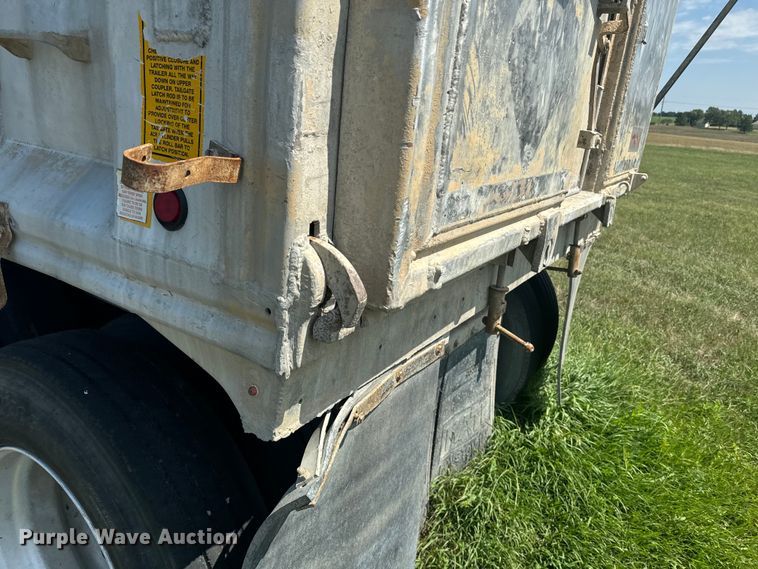 image for item EE7500 2002 Mate end dump trailer