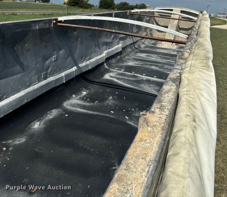 image for item EE7500 2002 Mate end dump trailer