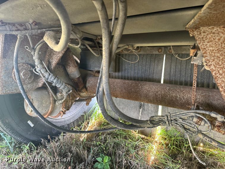 image for item EE7500 2002 Mate end dump trailer