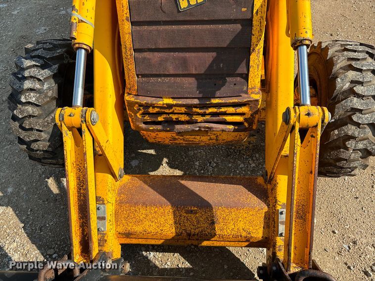 image for item EE7552 1994 JCB 214 backhoe