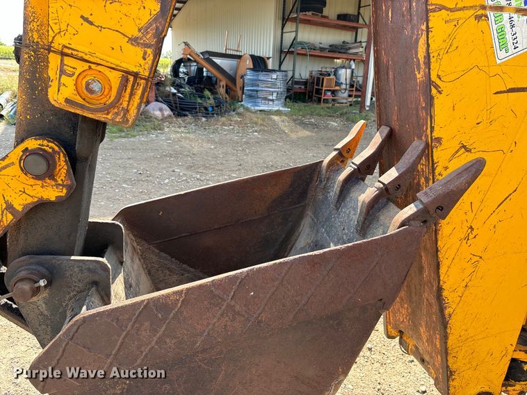 image for item EE7552 1994 JCB 214 backhoe