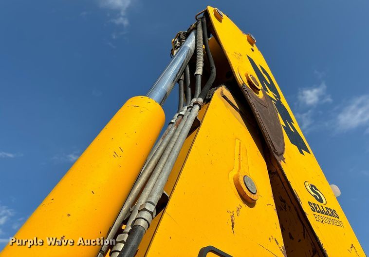 image for item EE7552 1994 JCB 214 backhoe