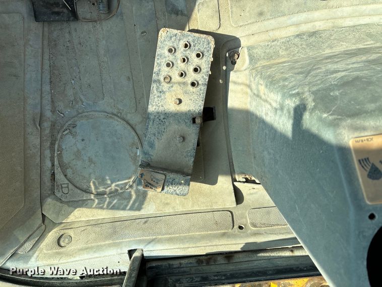 image for item EE7552 1994 JCB 214 backhoe