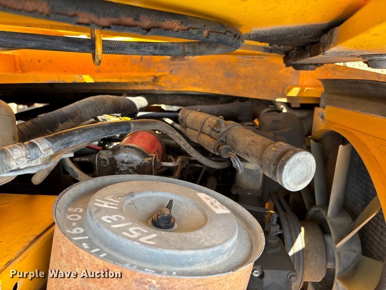 image for item EE7552 1994 JCB 214 backhoe