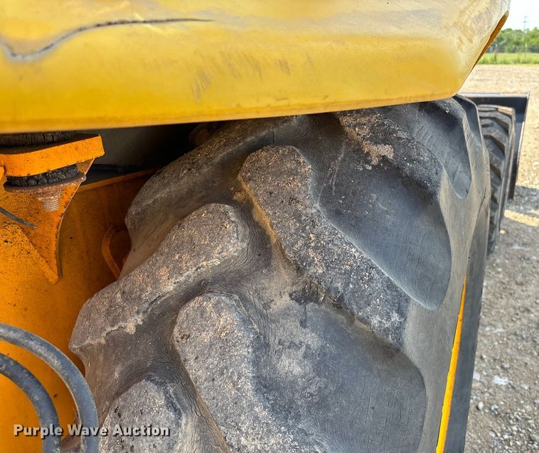 image for item EE7552 1994 JCB 214 backhoe