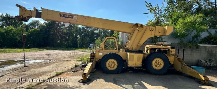 image for item EE7572 1979 Pettibone 36 crane