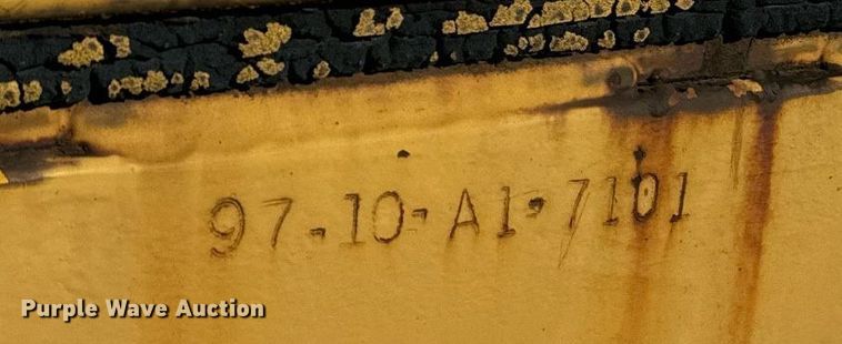 image for item EE7572 1979 Pettibone 36 crane